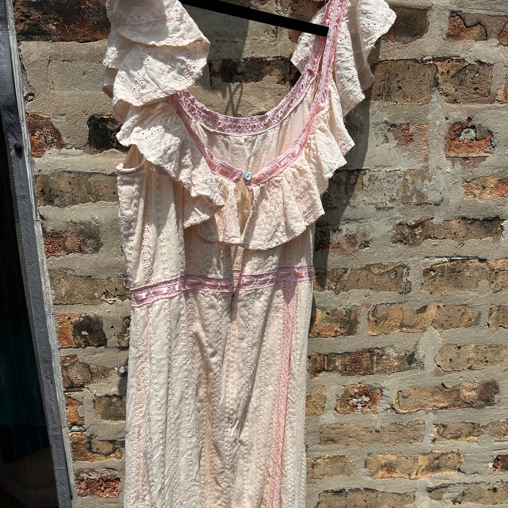 Tularosa peach and pink midi dress - Picture 9 of 9